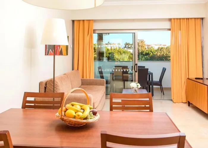 Alfagar Hotel apartamentowy 4*