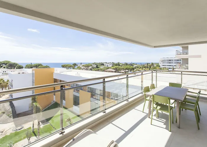 Alfagar Hotel apartamentowy 4*