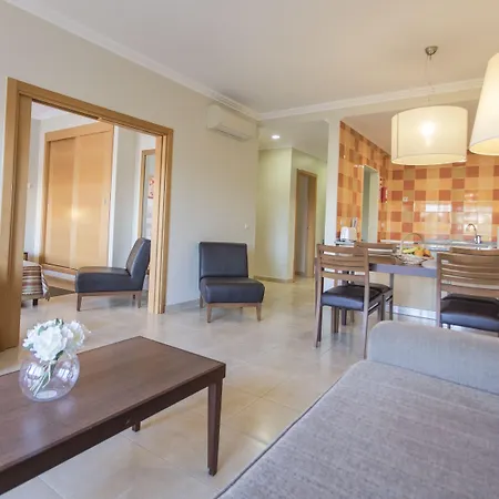 Alfagar Hotel apartamentowy 4*