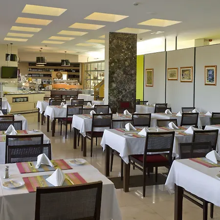 Hotel apartamentowy Alfagar 4*